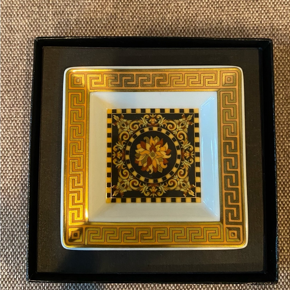 Versace souvenir plate, square 3 inch
